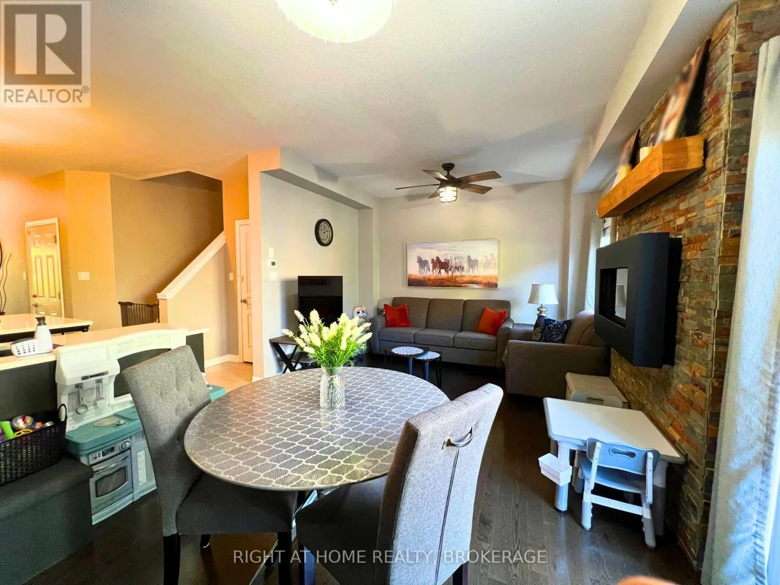 33 - 541 WINSTON ROAD, #33