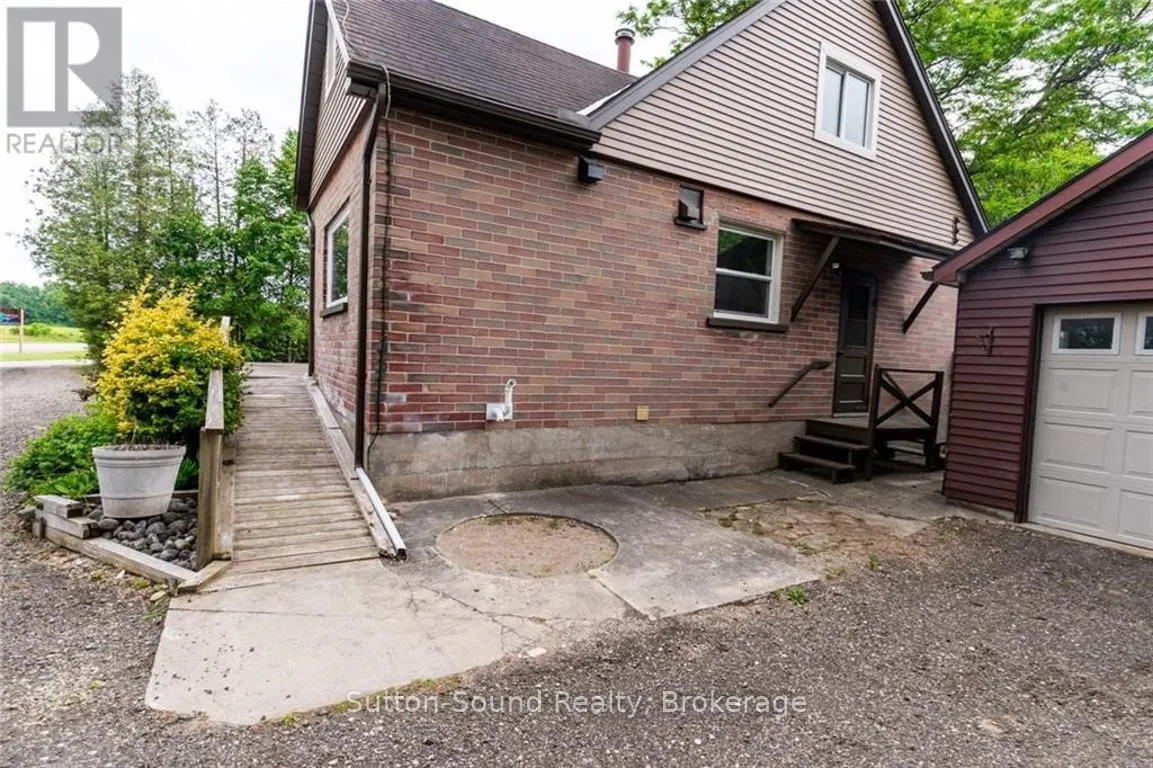 657 BRANT WATERLOO ROAD E