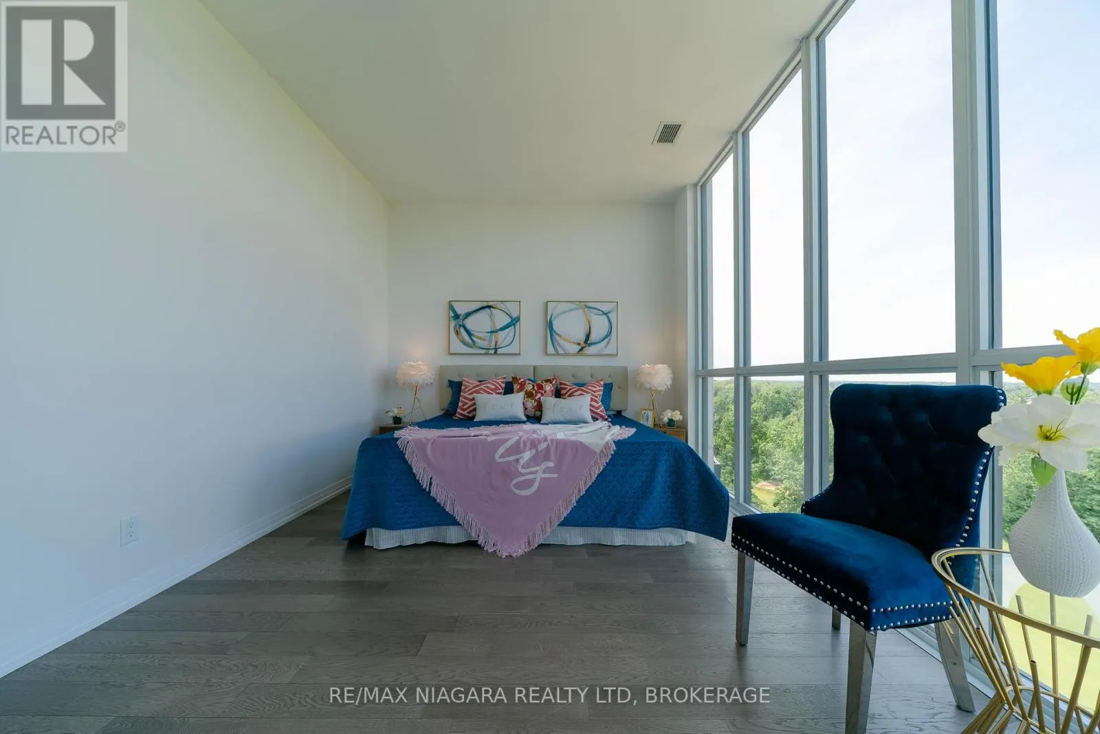 901 - 7711 GREEN VISTA GATE, #901