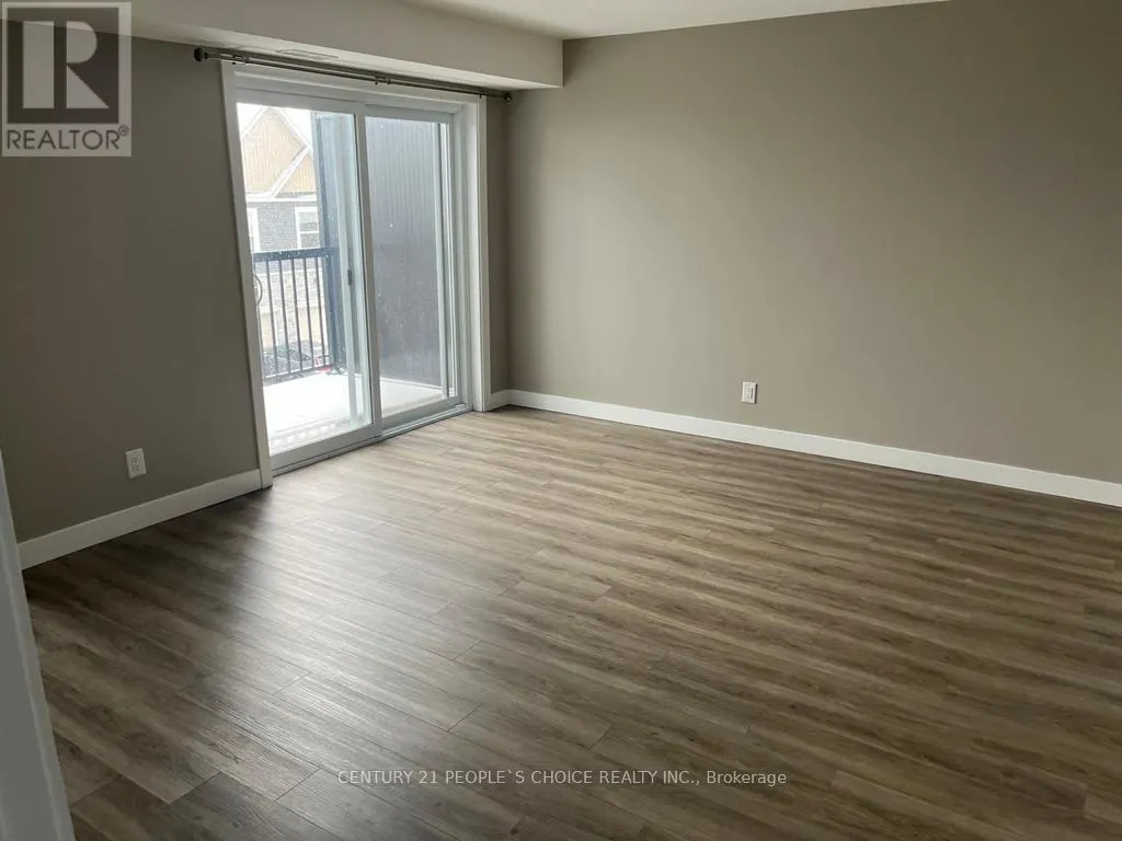 E6 - 439 ATHLONE AVENUE