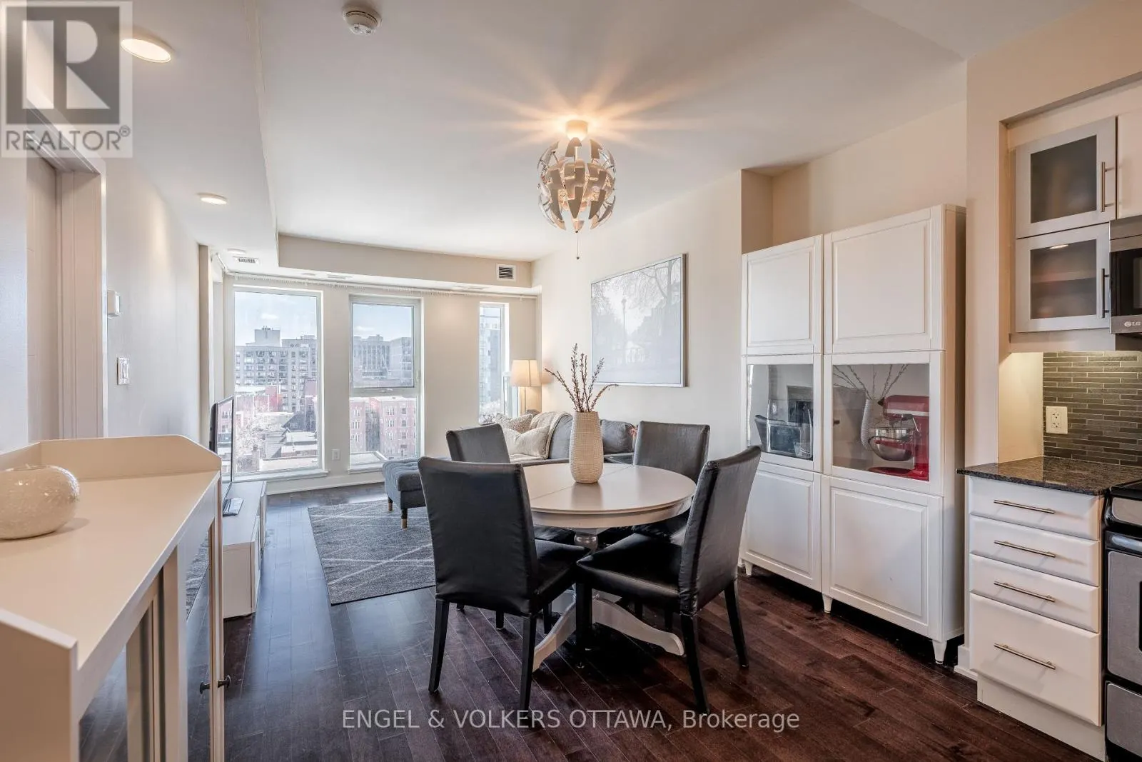 707 - 40 NEPEAN STREET