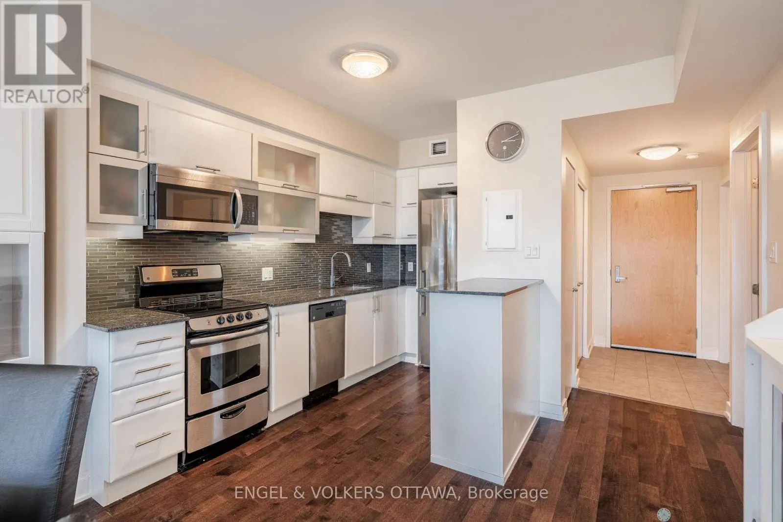 707 - 40 NEPEAN STREET