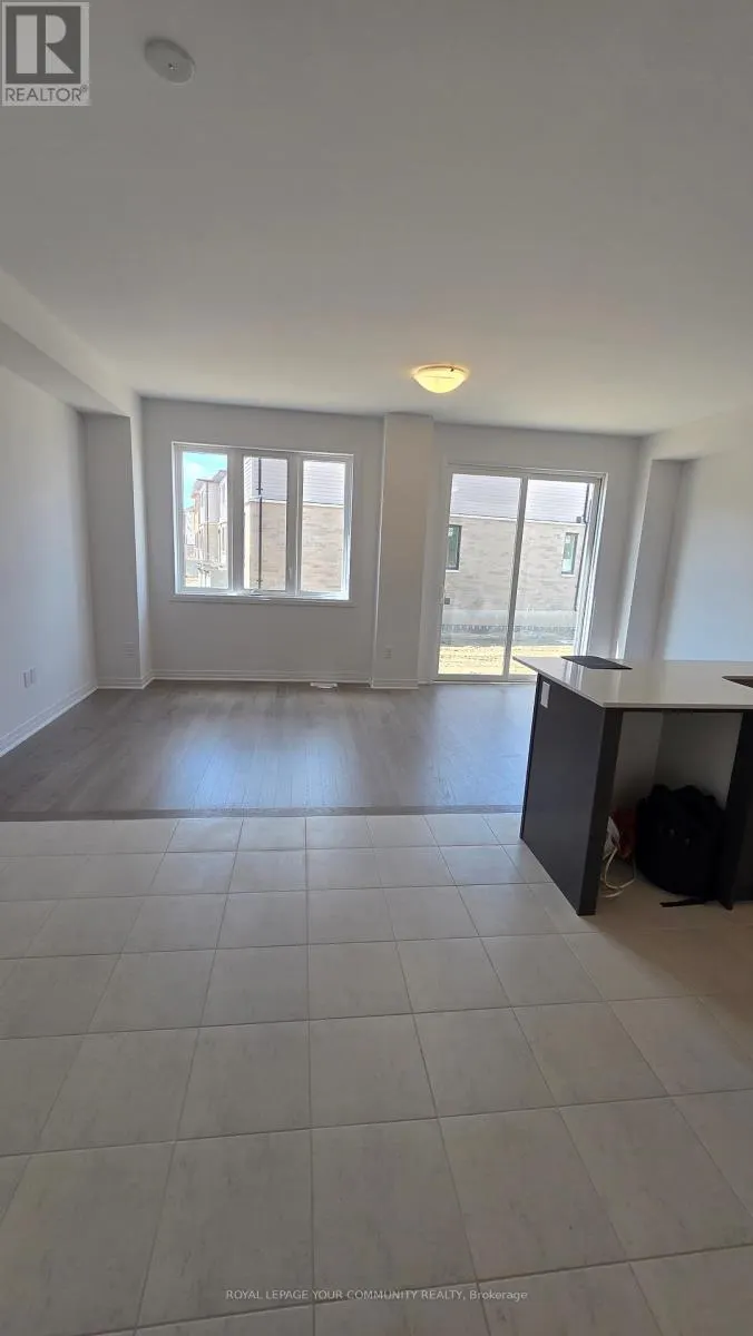 10 POETT AVENUE
