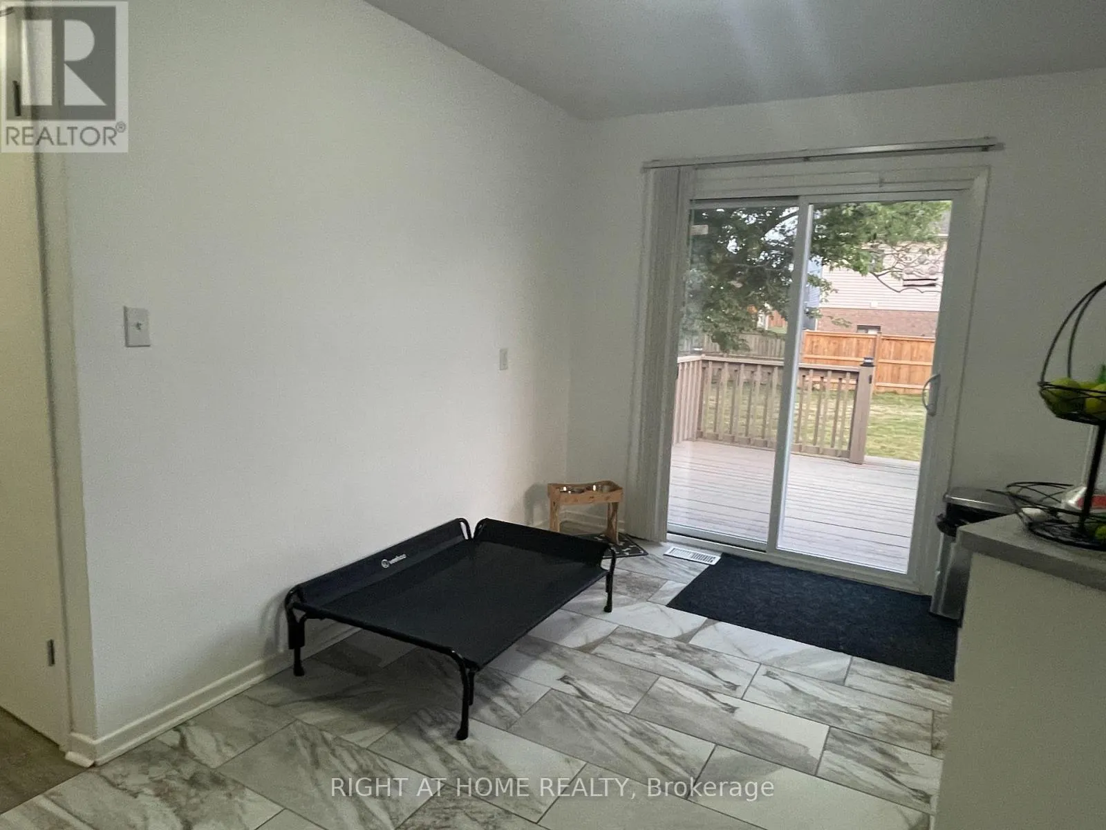 8 ROSSIE PLACE