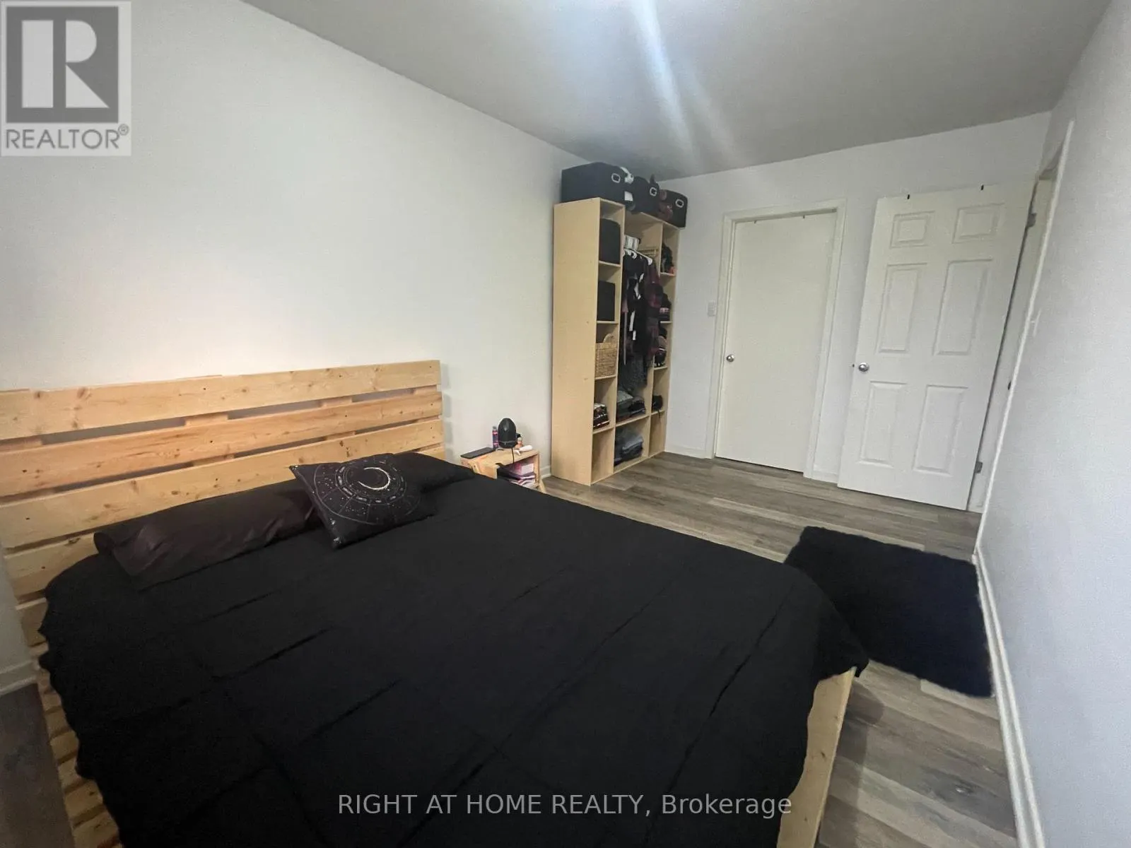 8 ROSSIE PLACE