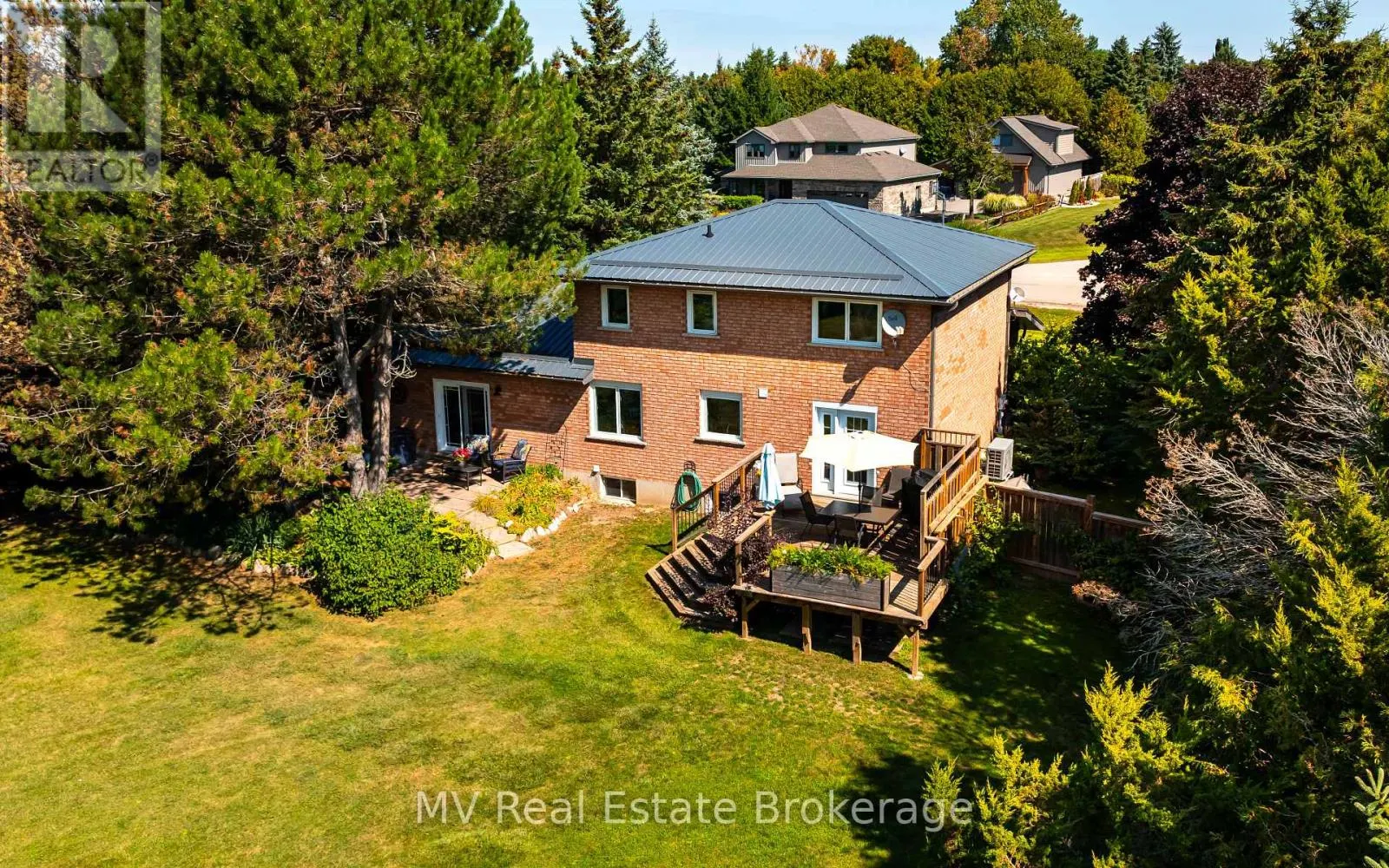 4 SARGENT BOULEVARD
