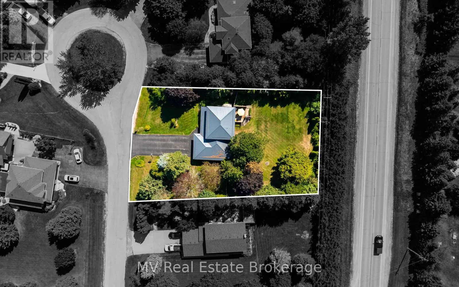 4 SARGENT BOULEVARD