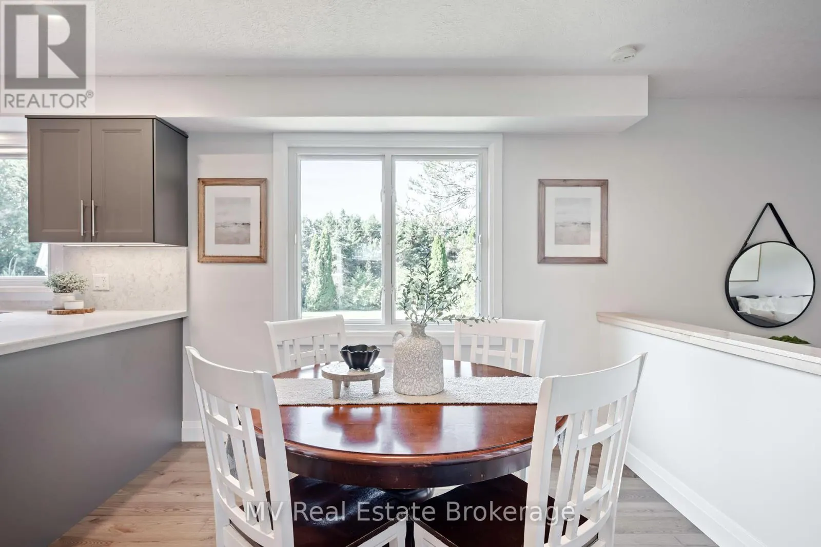 4 SARGENT BOULEVARD