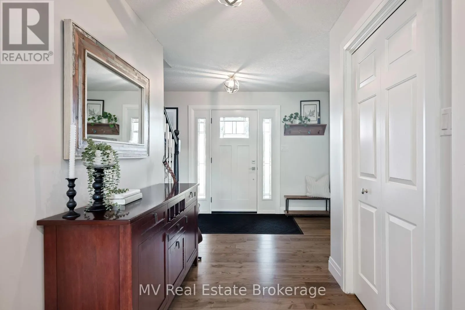 4 SARGENT BOULEVARD