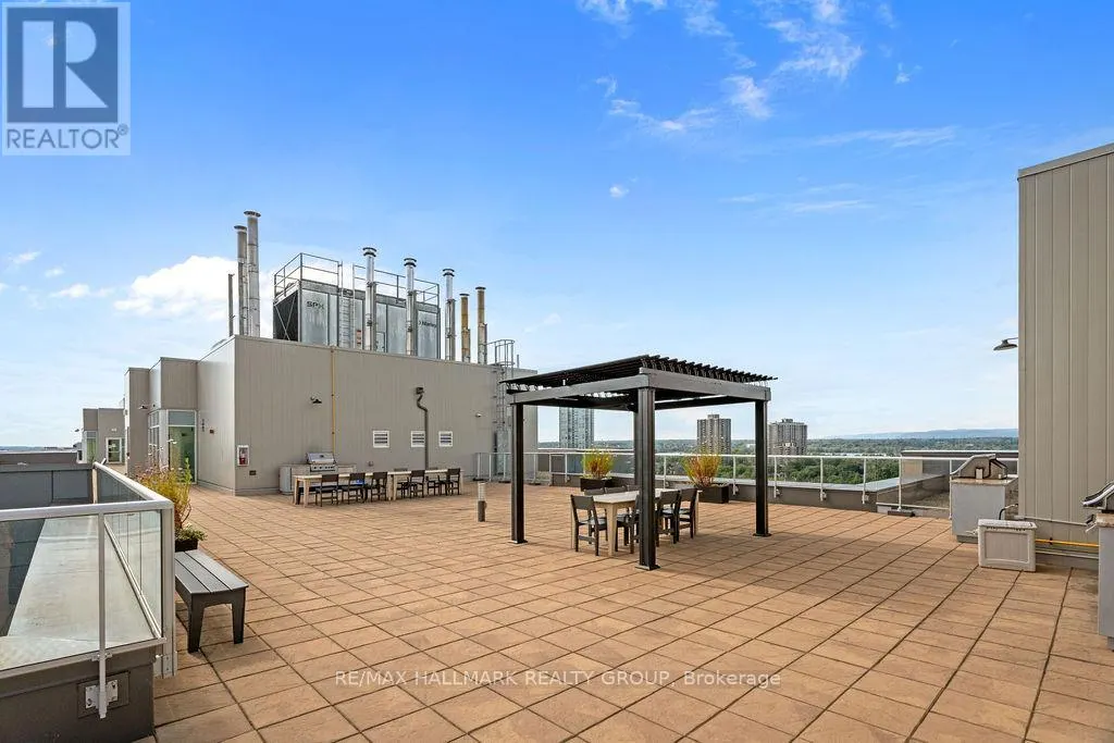 712 - 88 RICHMOND ROAD