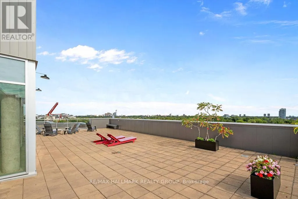 712 - 88 RICHMOND ROAD