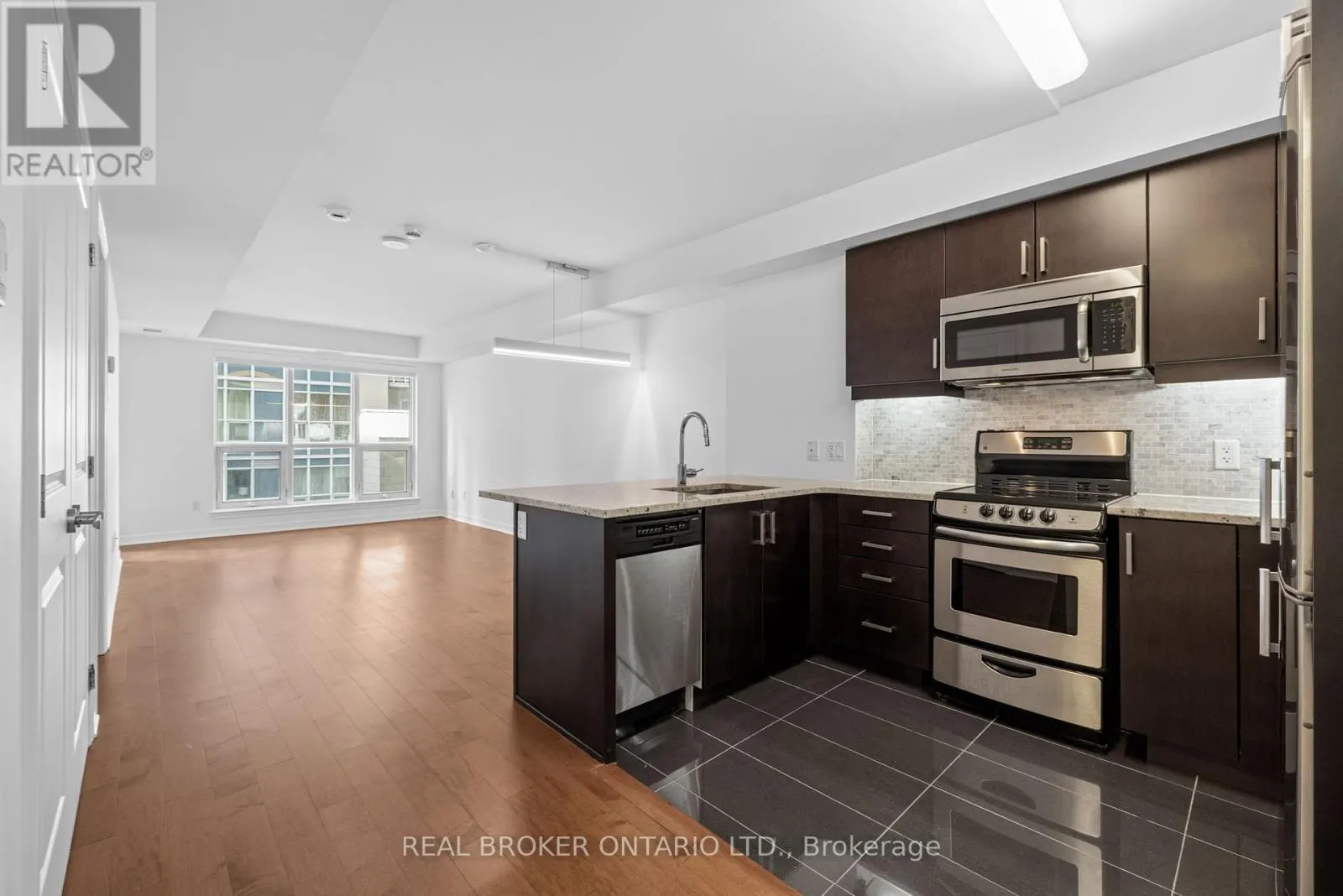 407 - 196 BESSERER STREET