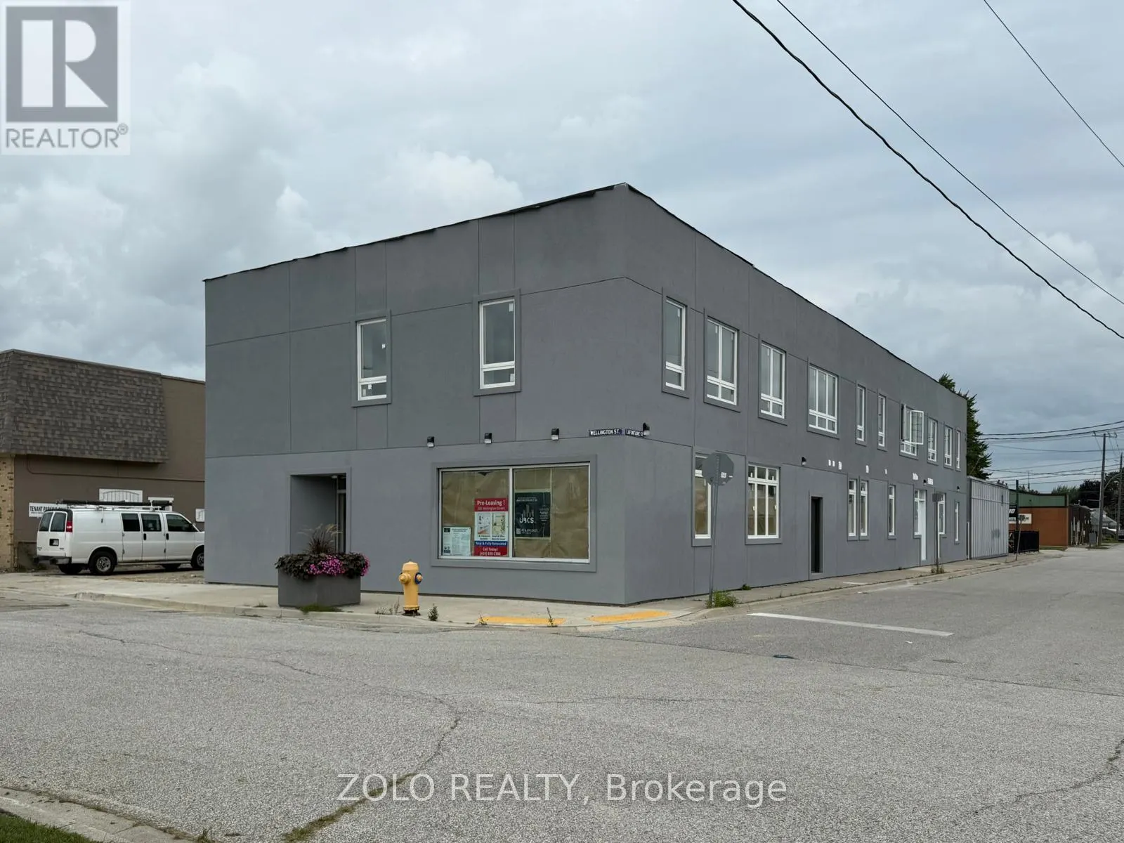 206 WELLINGTON STREET