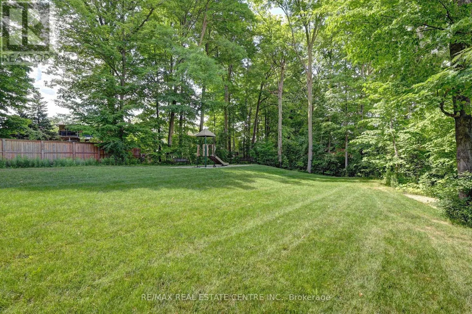 6 - 190 CENTURY HILL DRIVE