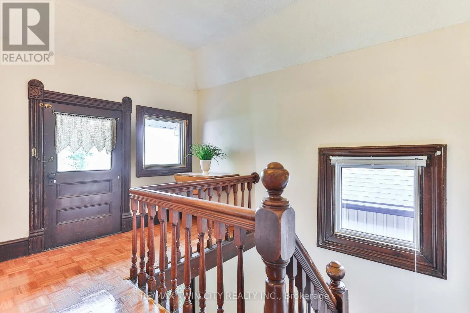 31 FAIR AVENUE