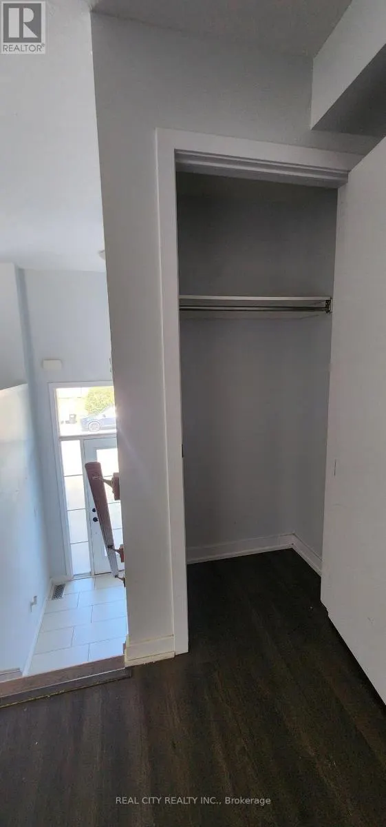 26 CRAFTER CRESCENT