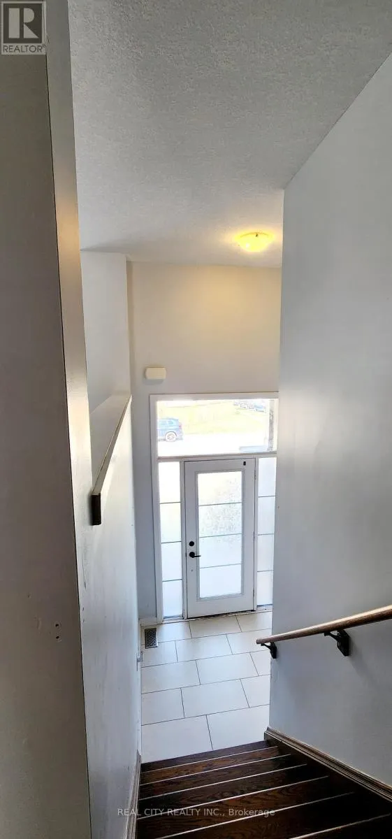26 CRAFTER CRESCENT