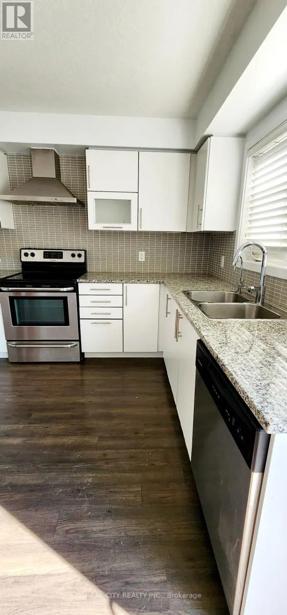 26 CRAFTER CRESCENT