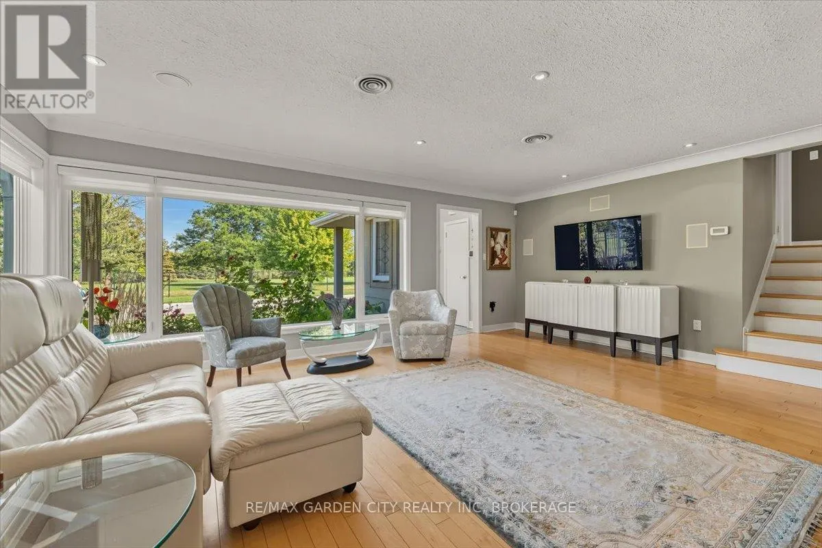 112 RIVERDALE DRIVE