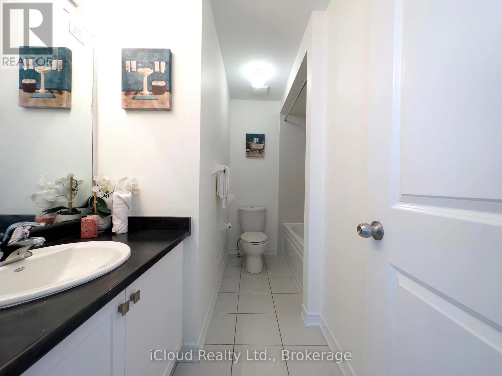 548 RED ELM DRIVE