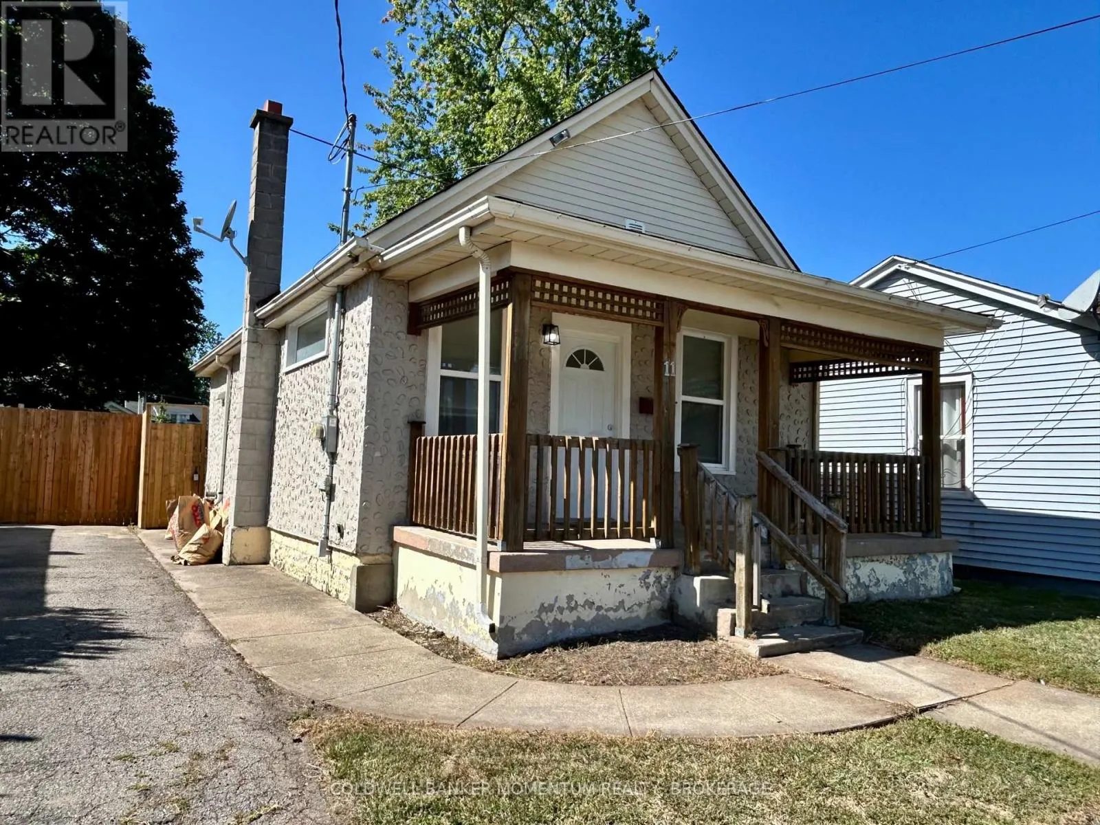 11 GREENLAW PLACE