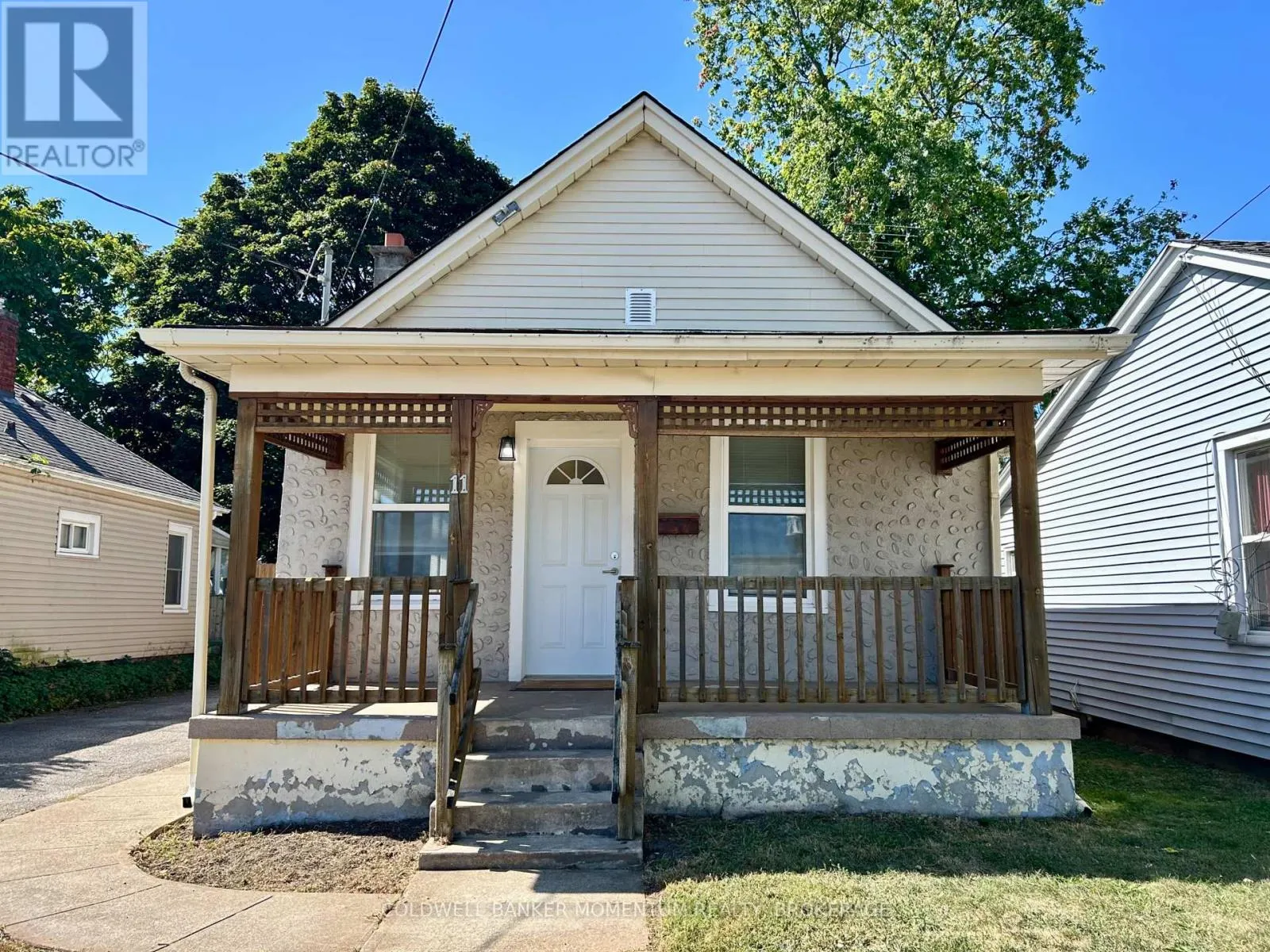 11 GREENLAW PLACE