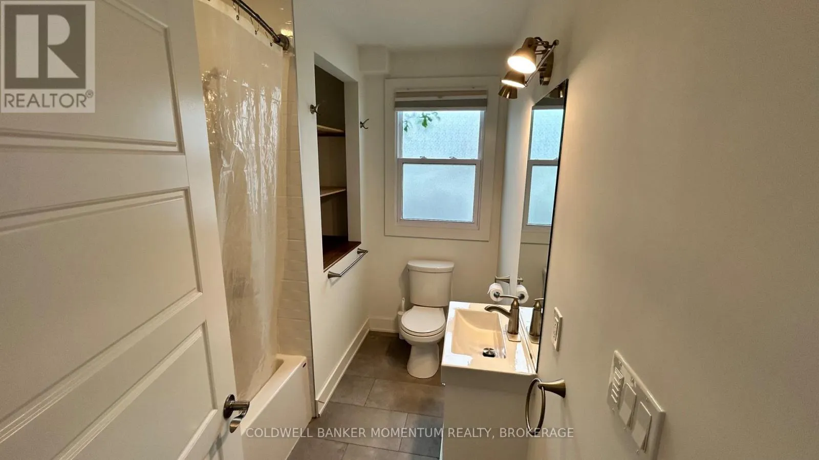 11 GREENLAW PLACE