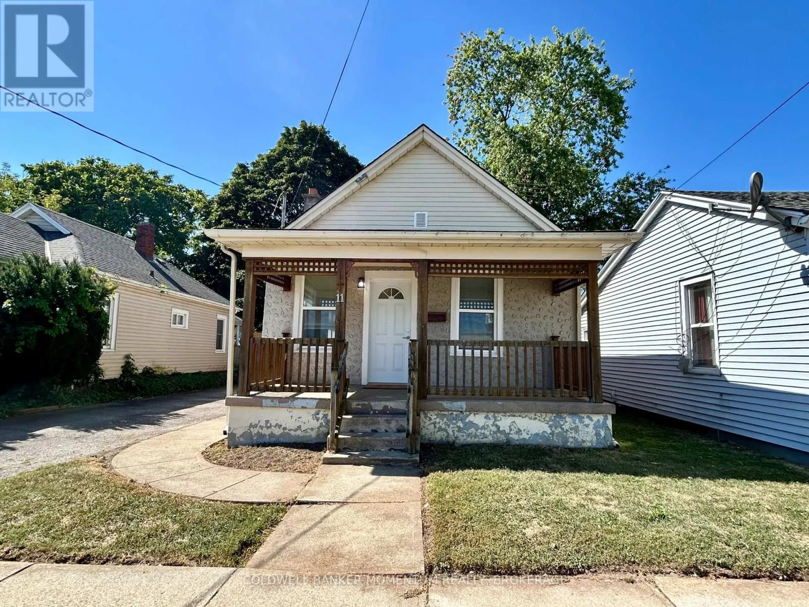 11 GREENLAW PLACE