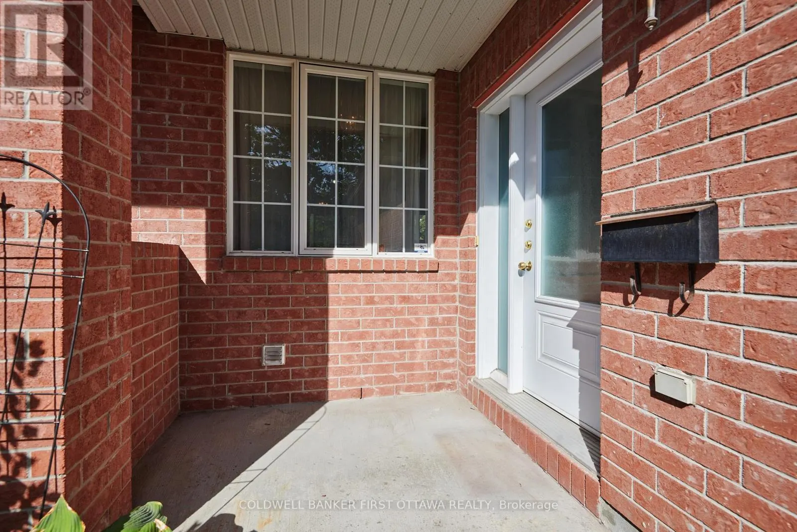 16 ANGUS DRIVE