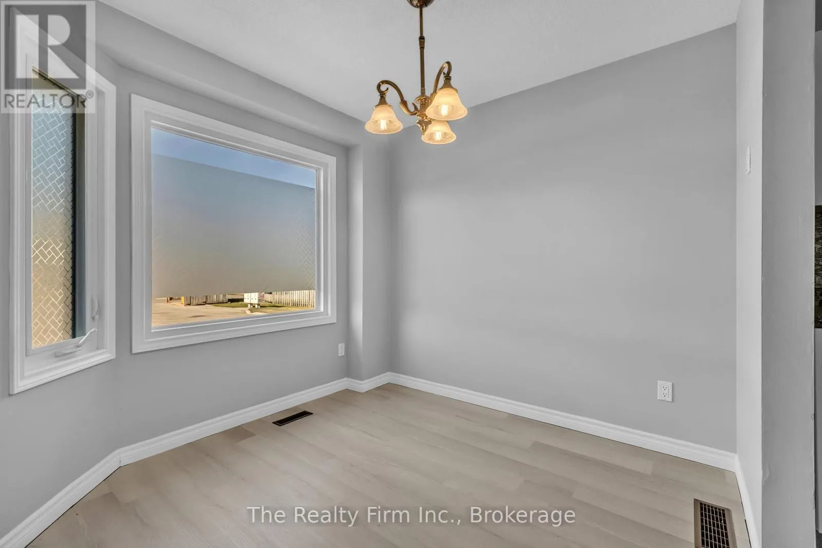 2 - 1135 NELLIS STREET, #2