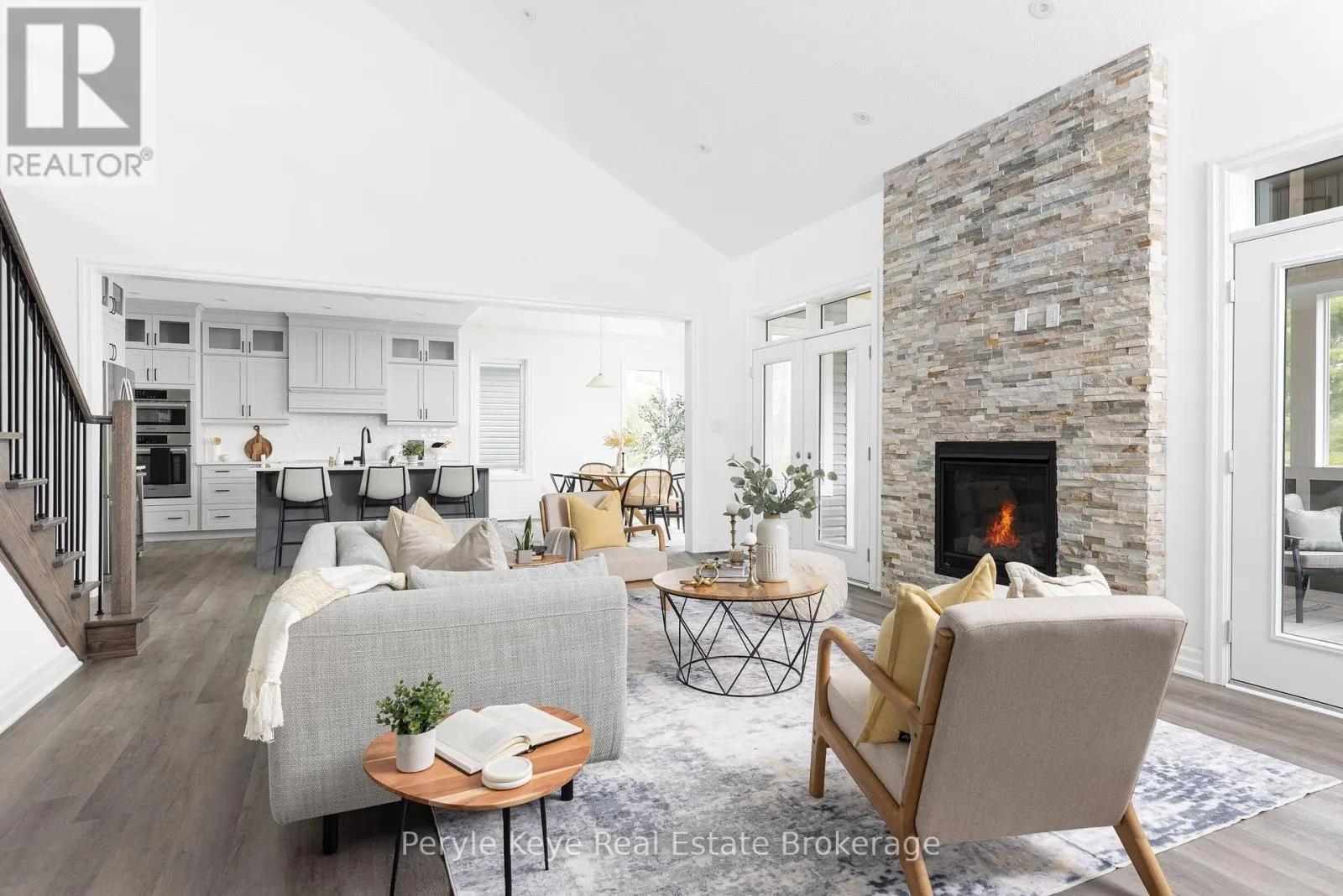 30 DYER CRESCENT