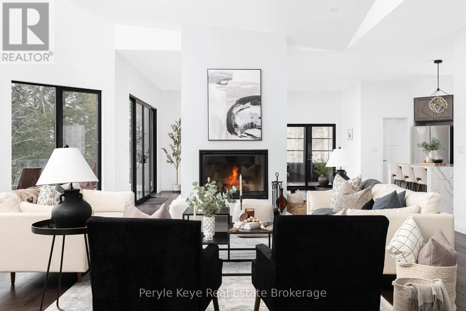 86 CLAREN CRESCENT