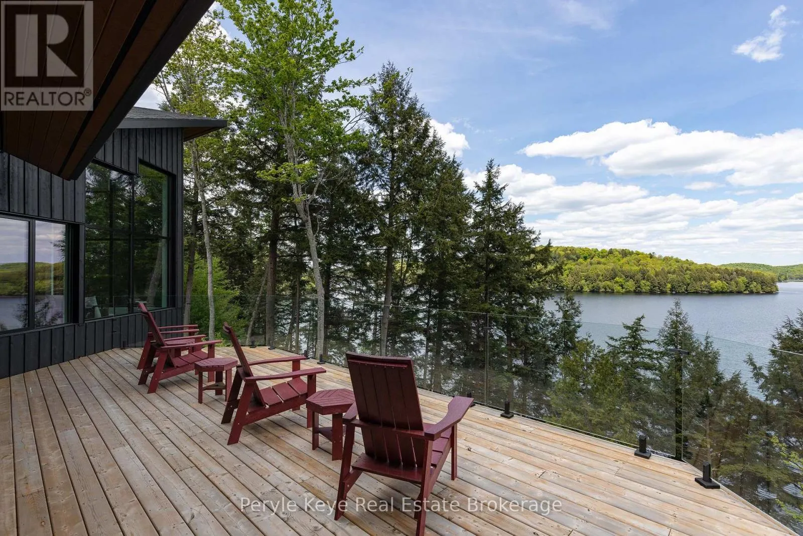 86 CLAREN CRESCENT