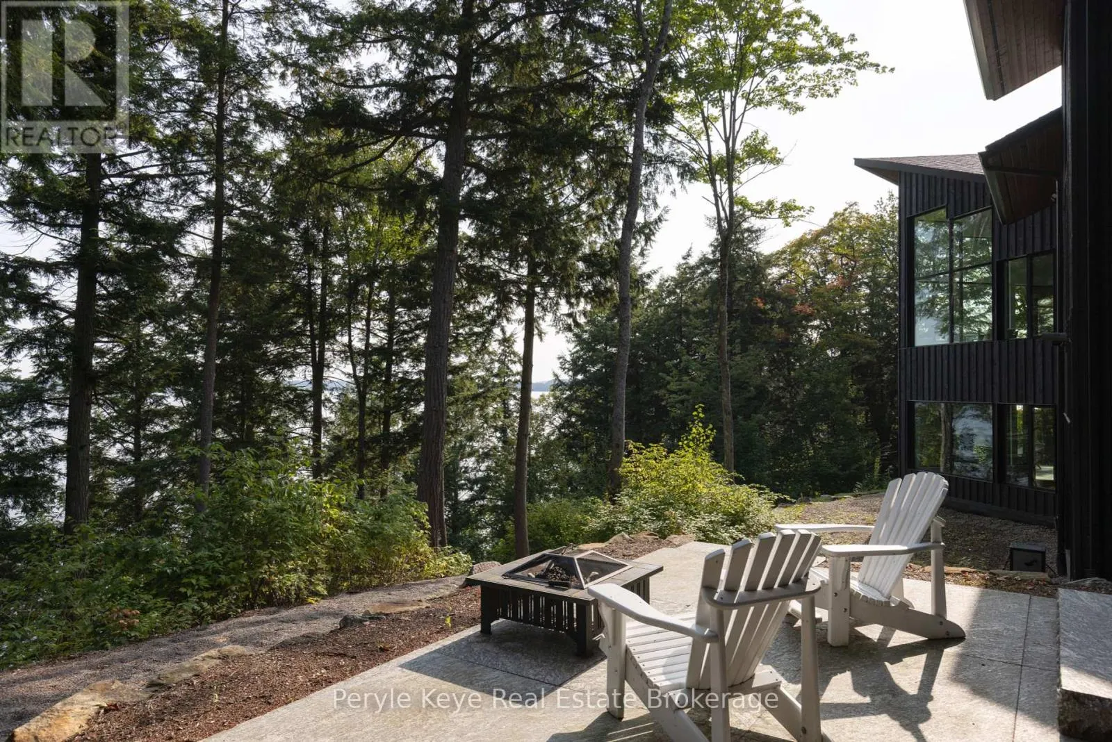 86 CLAREN CRESCENT