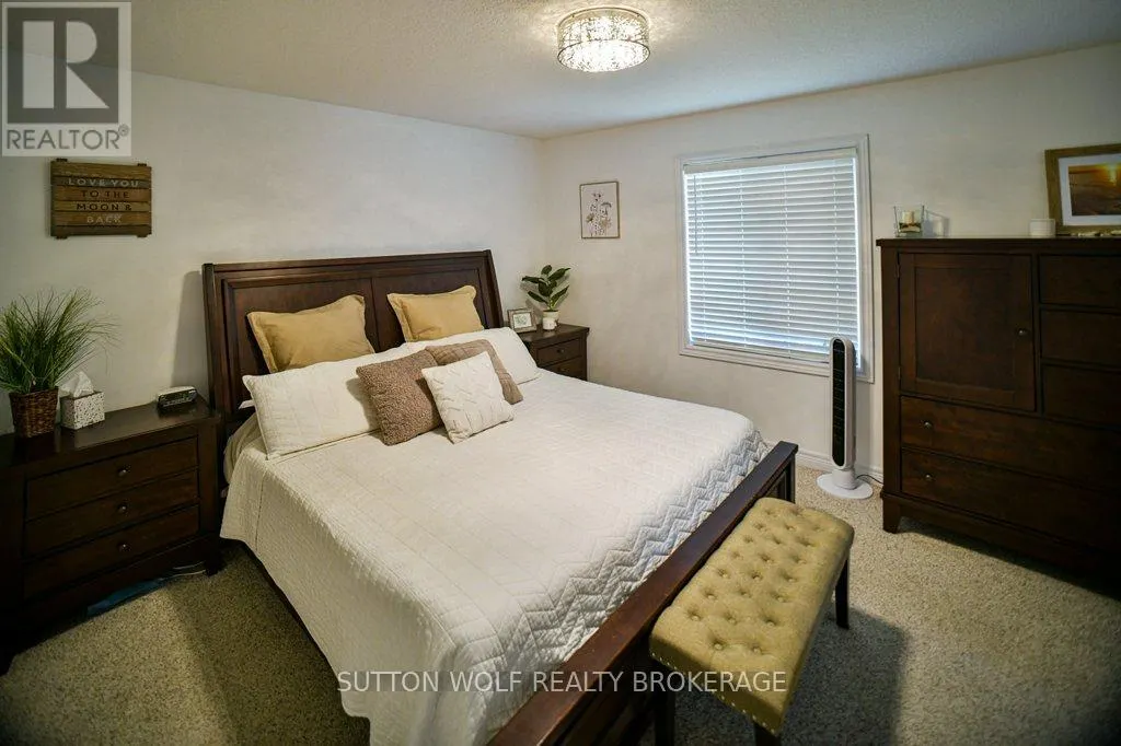 22 PITTAO PLACE