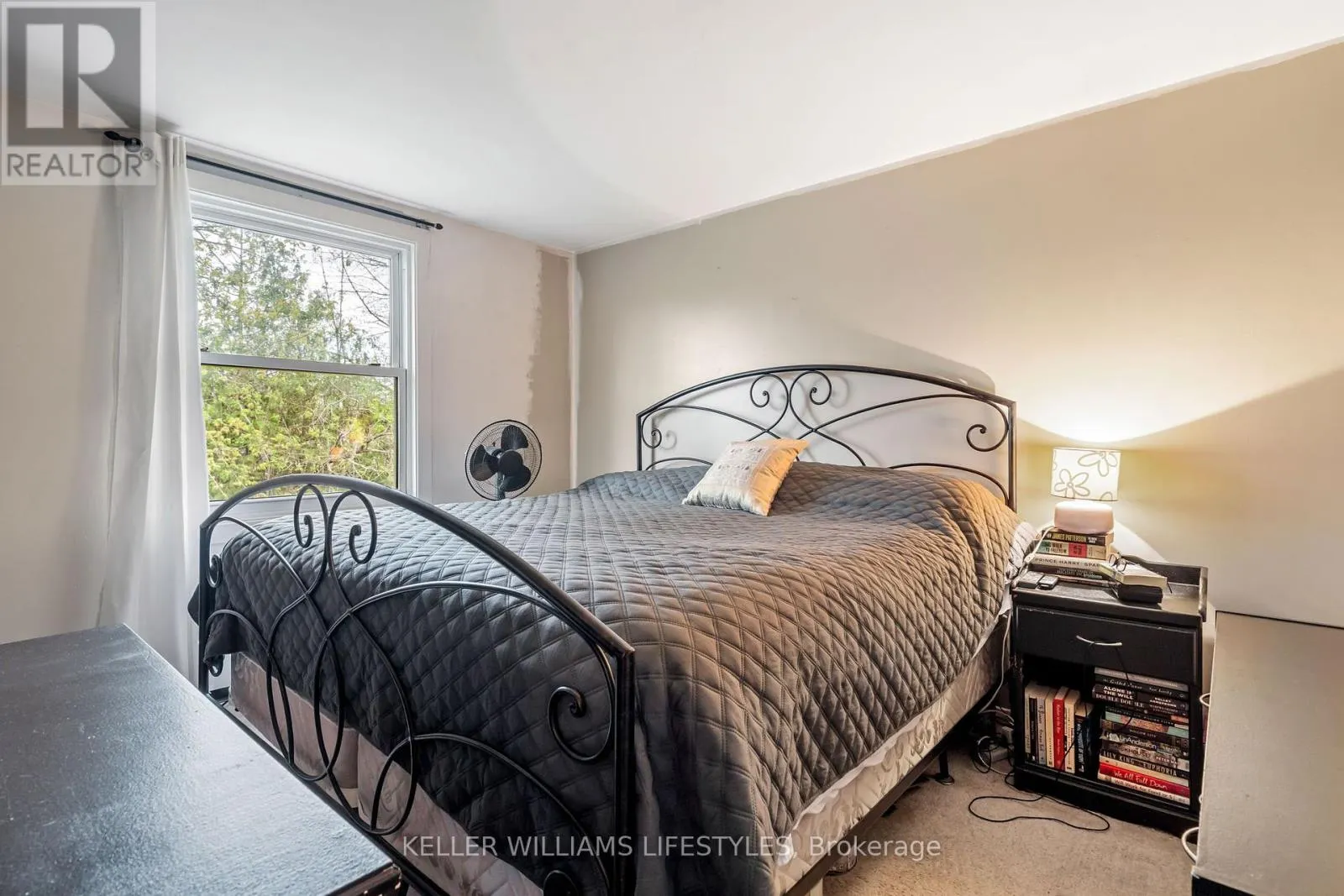 40 - 971 ADELAIDE STREET S, #40