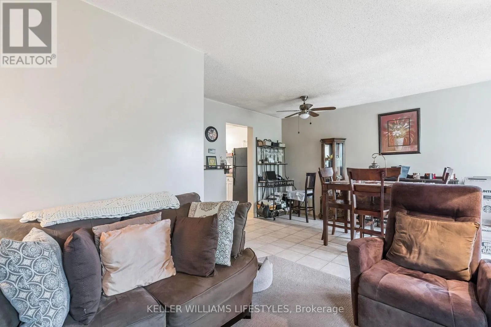 40 - 971 ADELAIDE STREET S, #40