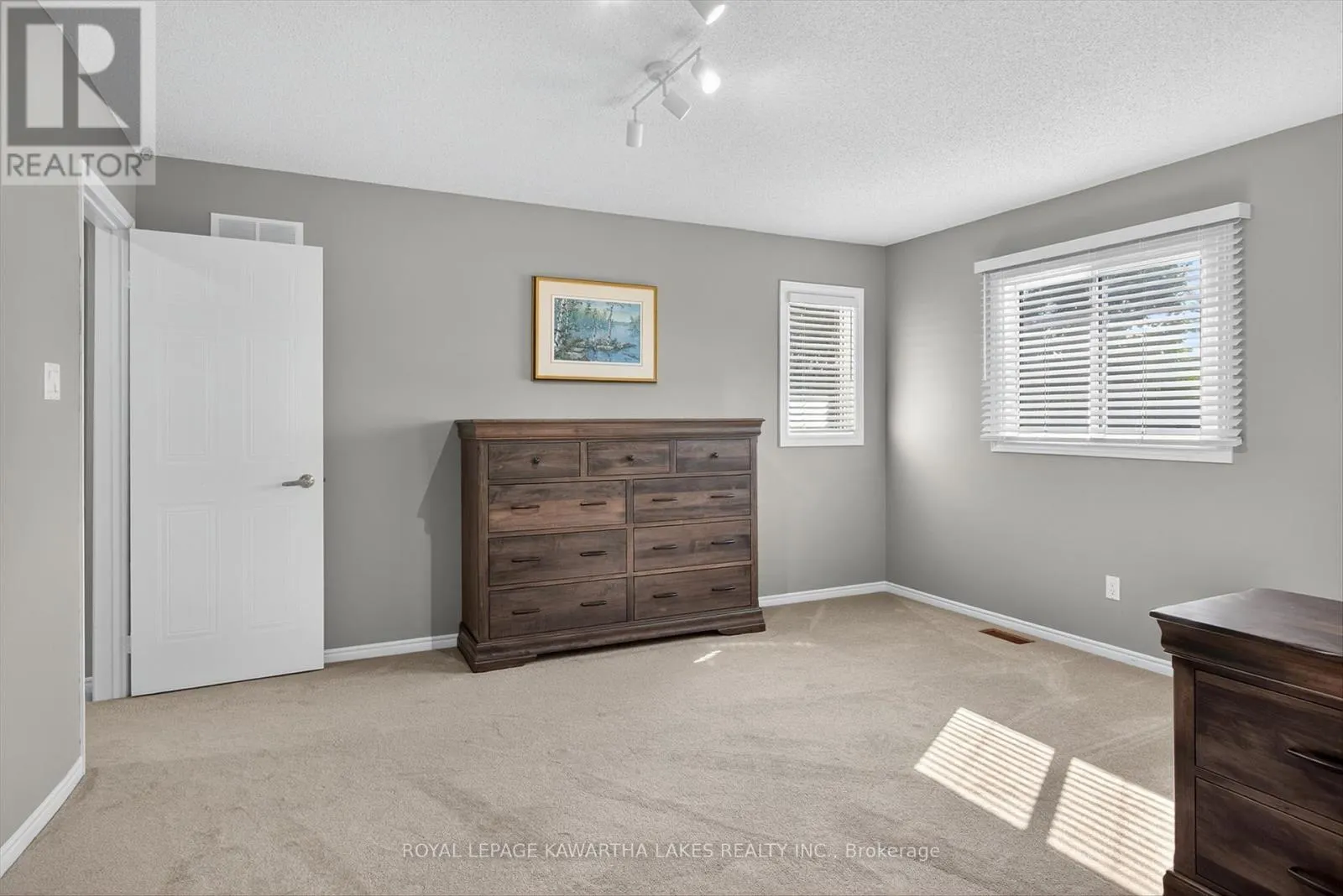 29 FLAVELLE CRESCENT