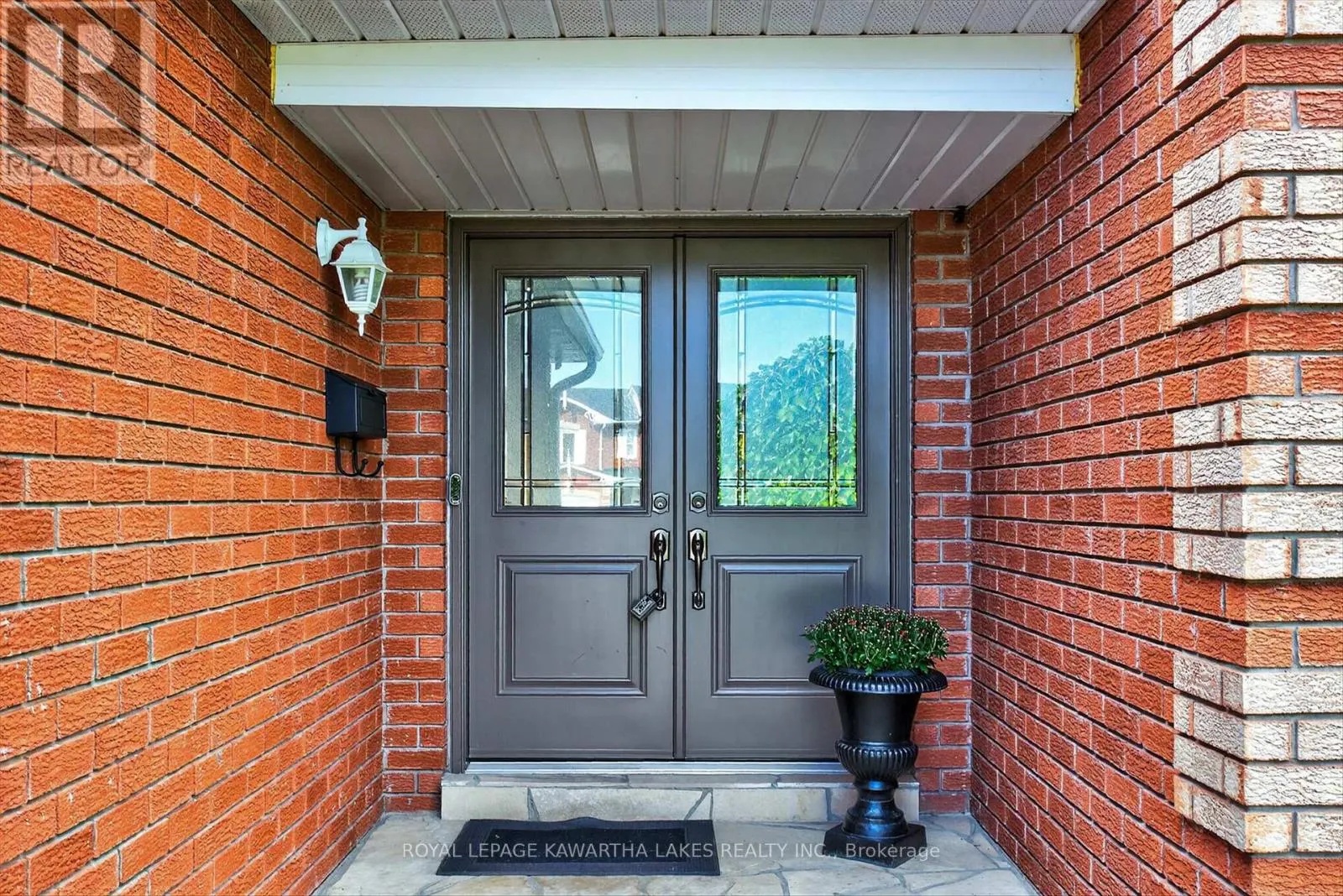29 FLAVELLE CRESCENT
