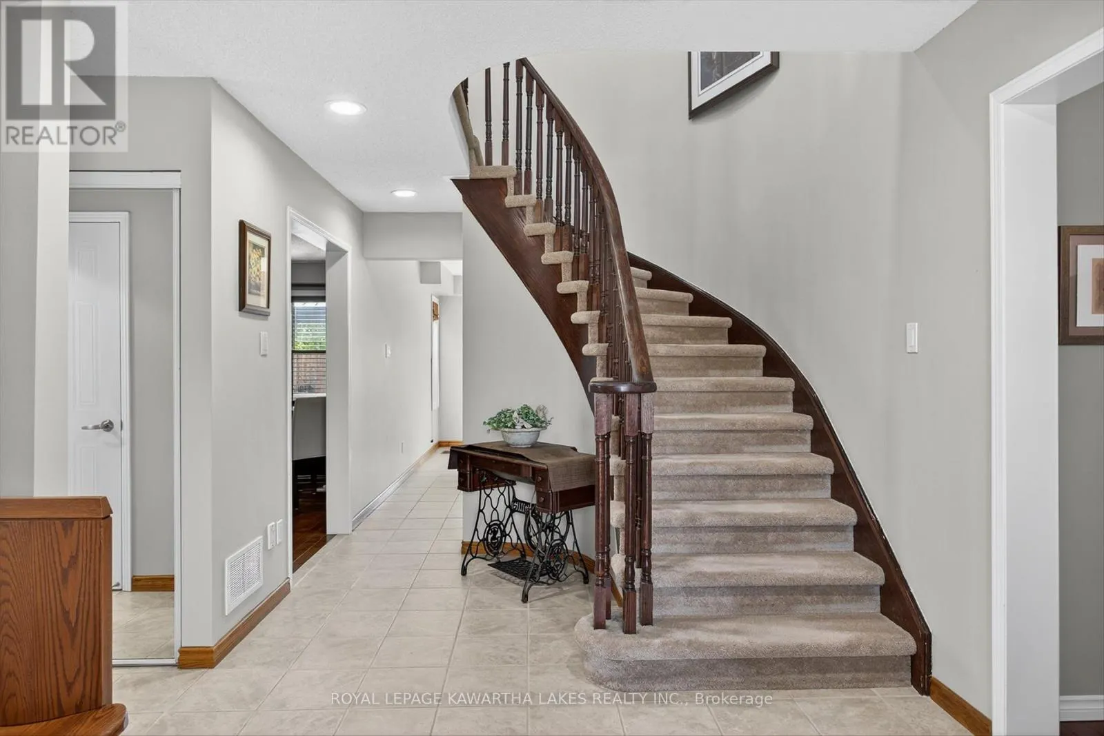 29 FLAVELLE CRESCENT