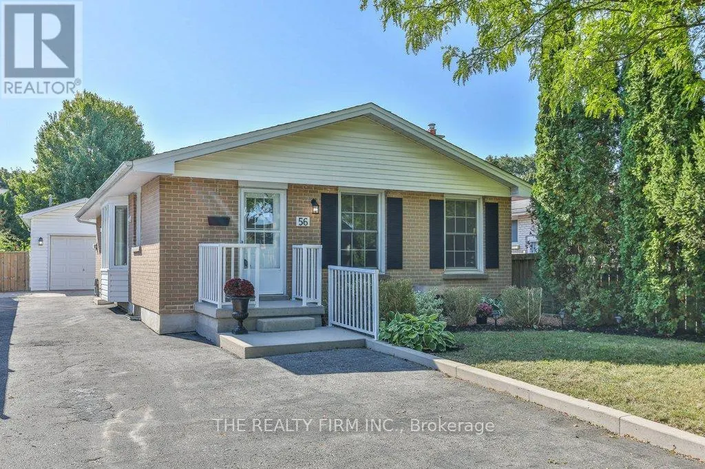 56 TOULON CRESCENT