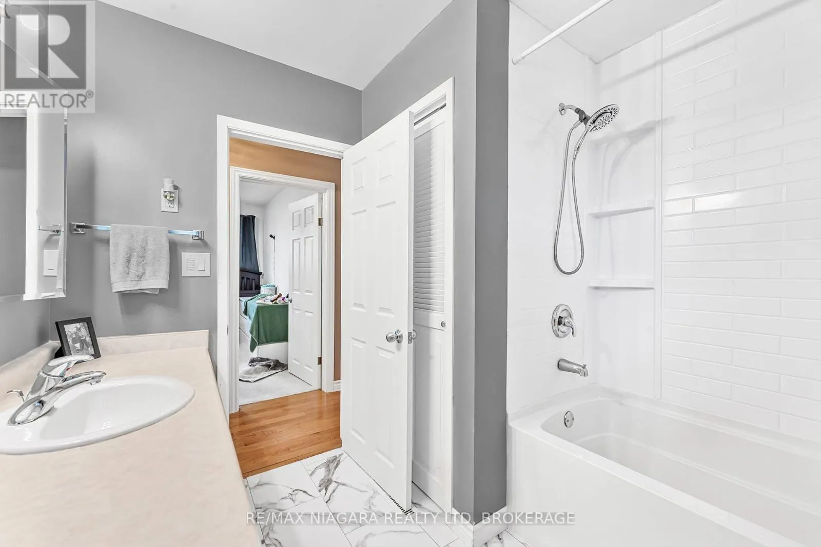 252 MELLANBY AVENUE