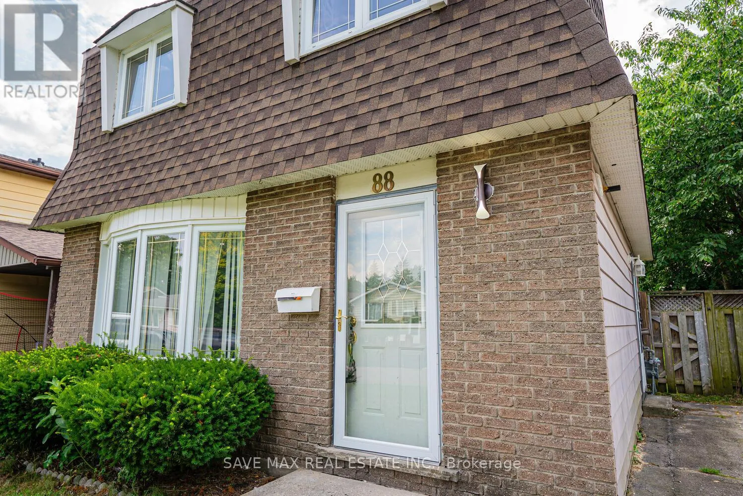 88 HARCOURT CRESCENT