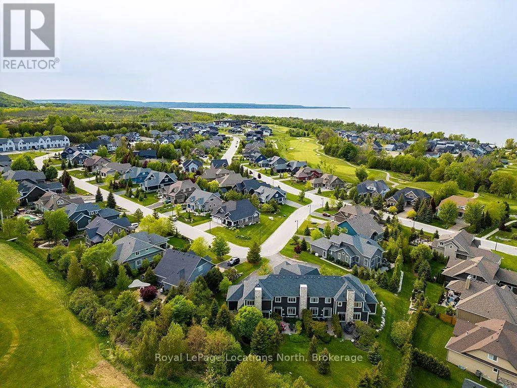 1 - 108 LANDRY LANE, #1
