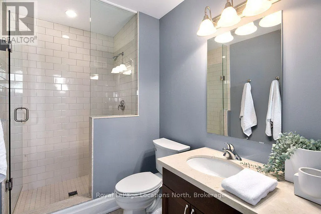 1 - 108 LANDRY LANE, #1