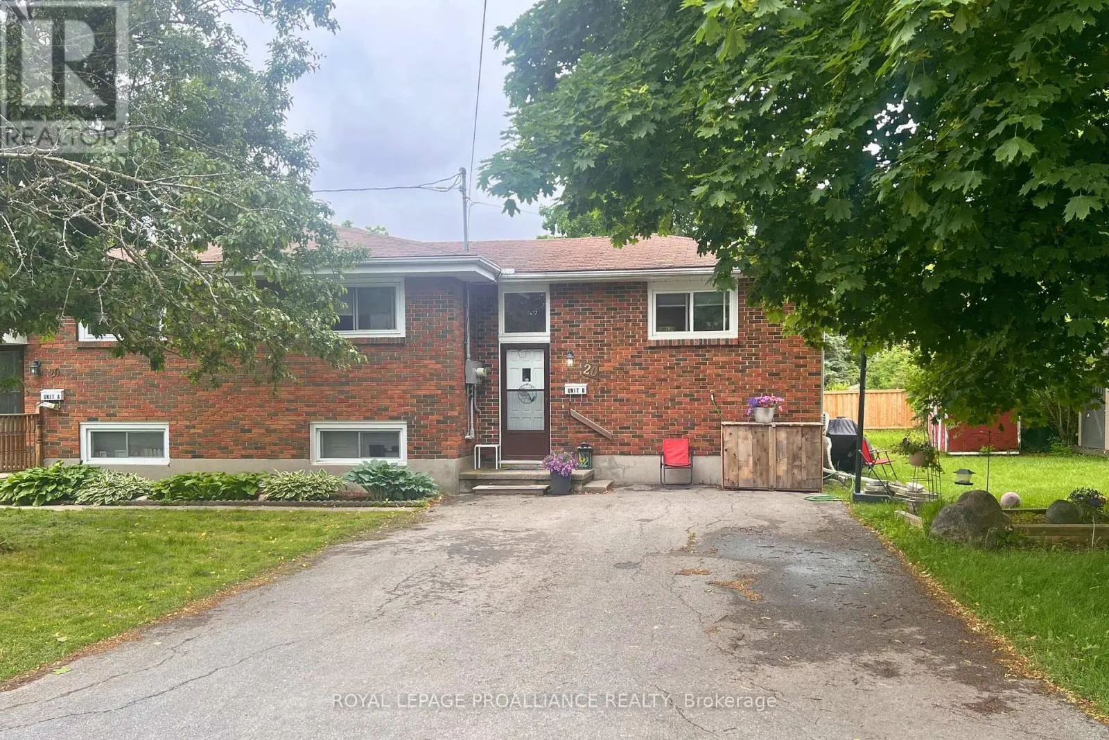 B - 20 MUNRO AVENUE, #B