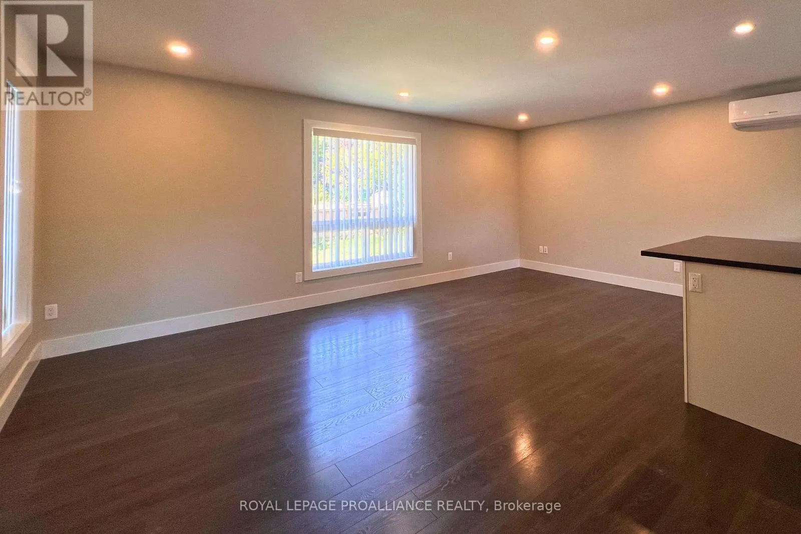 B - 20 MUNRO AVENUE, #B