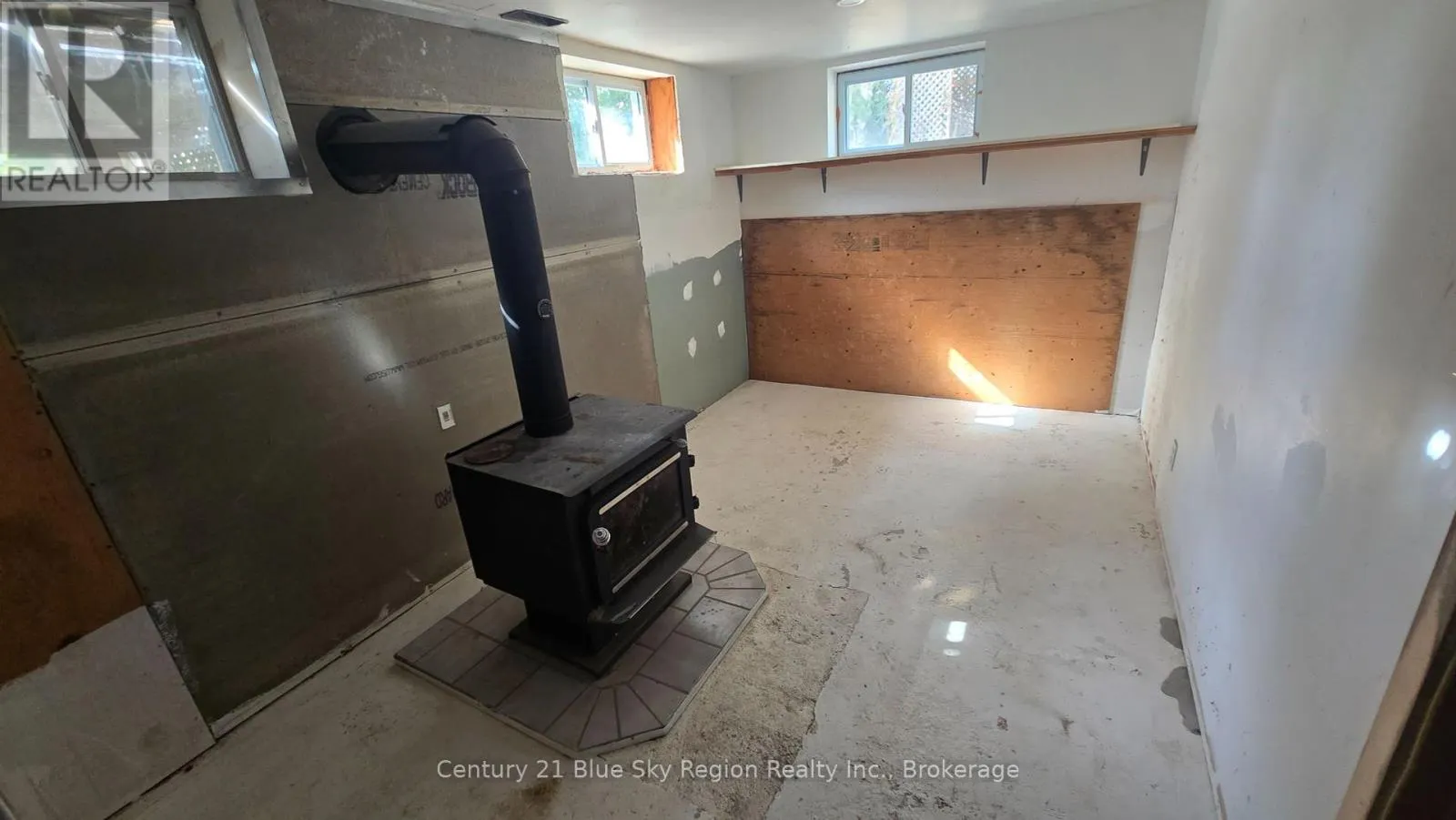 531 OAKWOOD ROAD