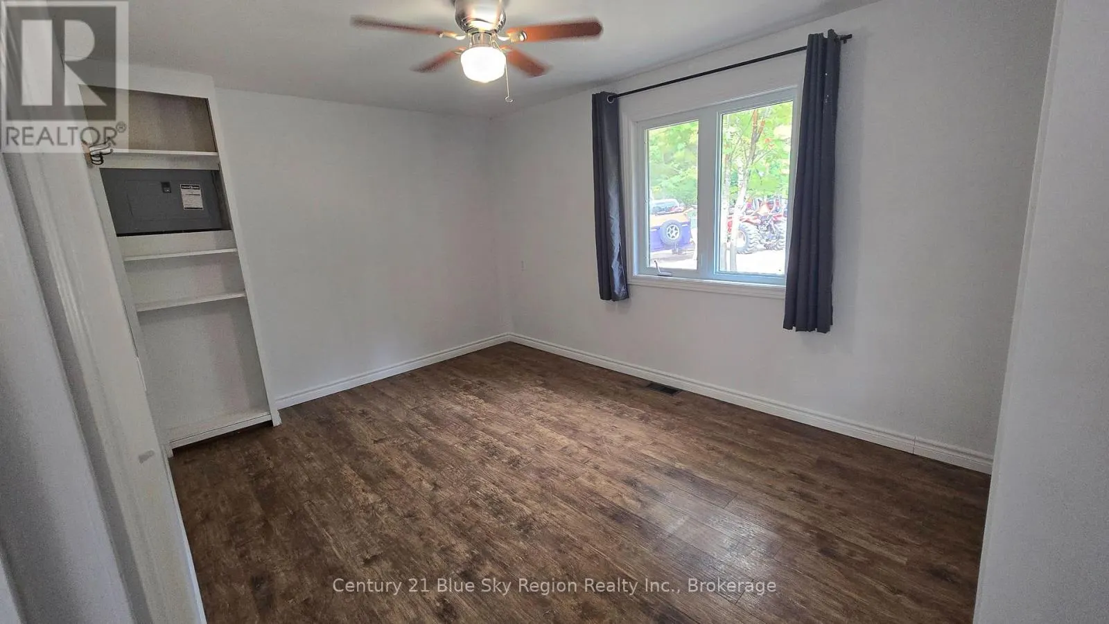 531 OAKWOOD ROAD