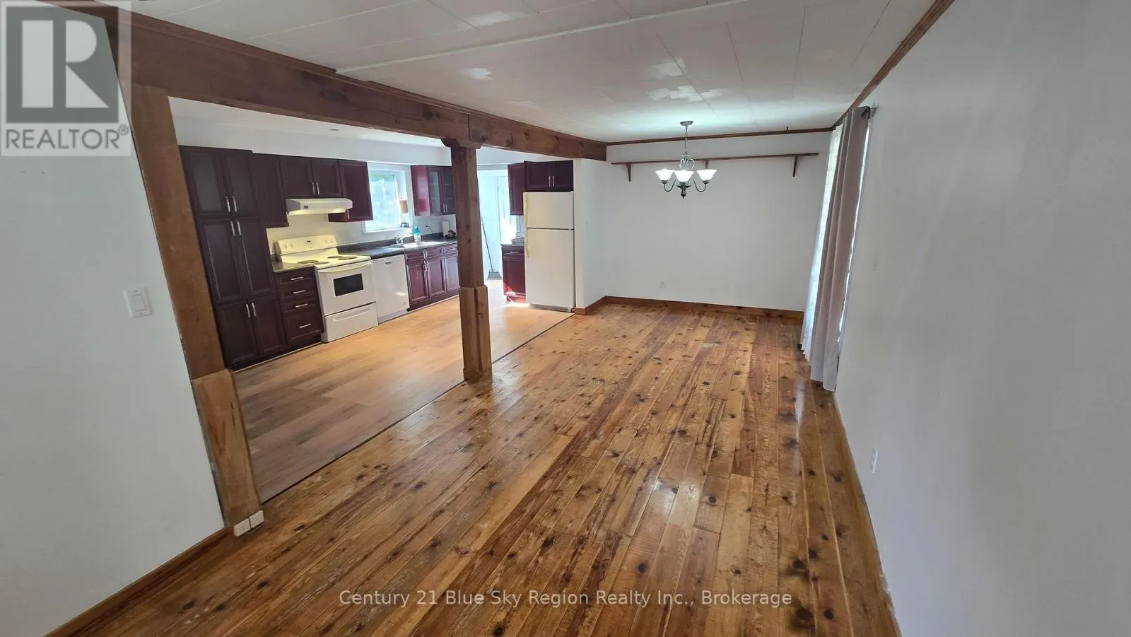 531 OAKWOOD ROAD
